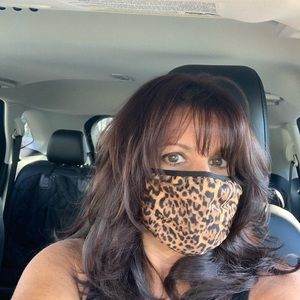 Meet your Posher, Dana